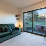 شقة Exotic Flat With Shared Pool & Garden بورتو