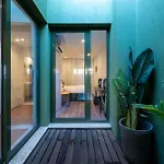 Exotic Flat With Shared Pool & Garden *