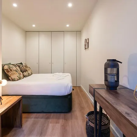 Exotic Flat With Shared Pool & Garden