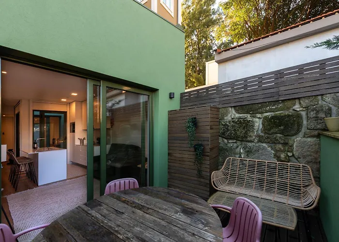 Exotic Flat With Shared Pool & Garden *